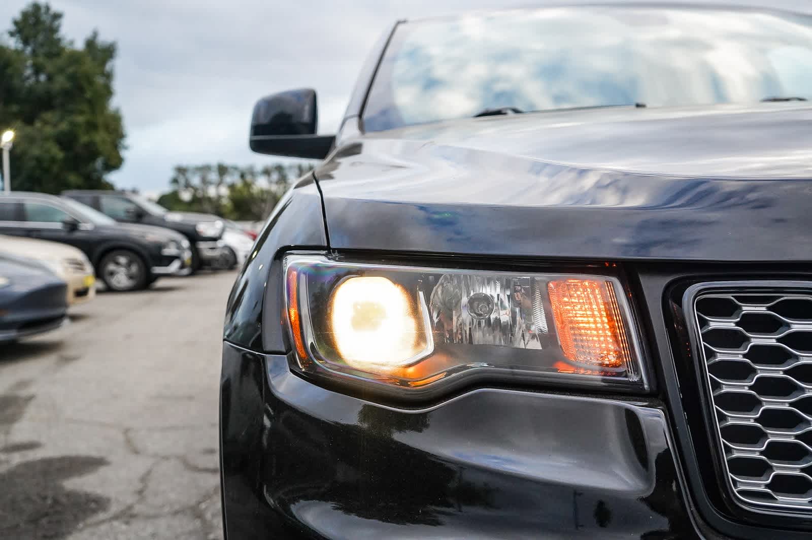 Thumbnail: 2020 Jeep Grand Cherokee - 10