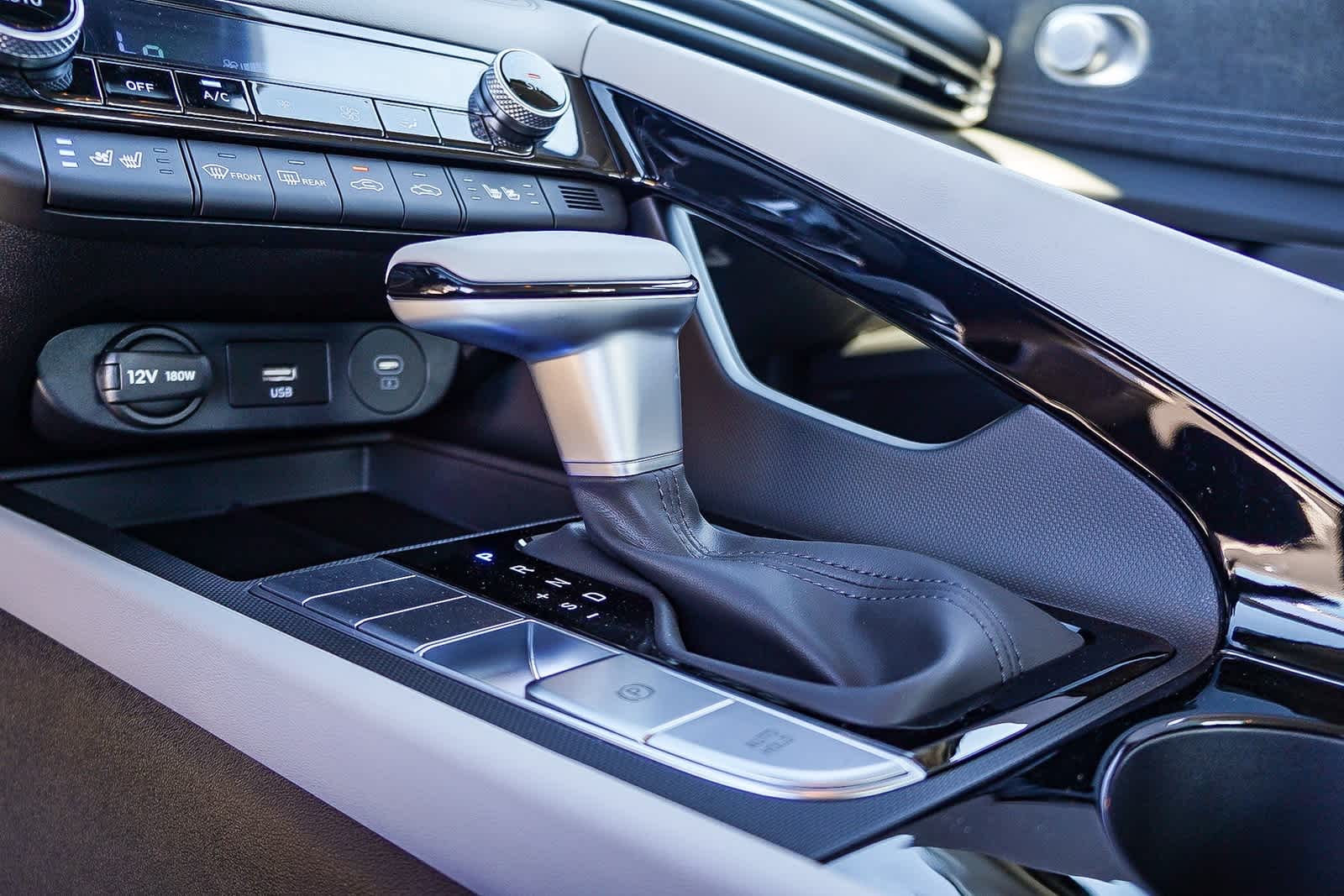 Thumbnail: 2025 Hyundai Elantra - 27