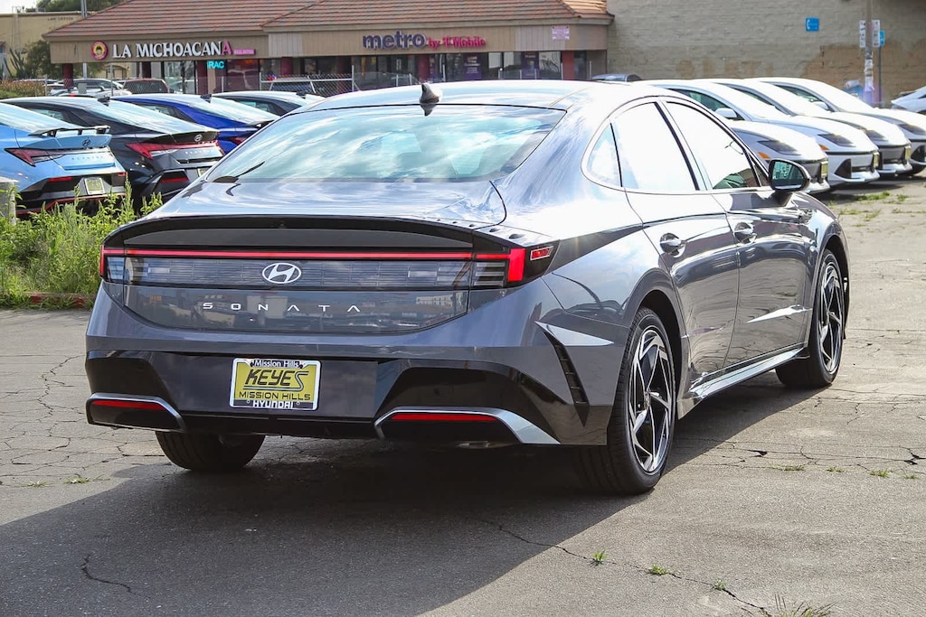 New 2025 Hyundai Sonata SEL Convenience Sedan