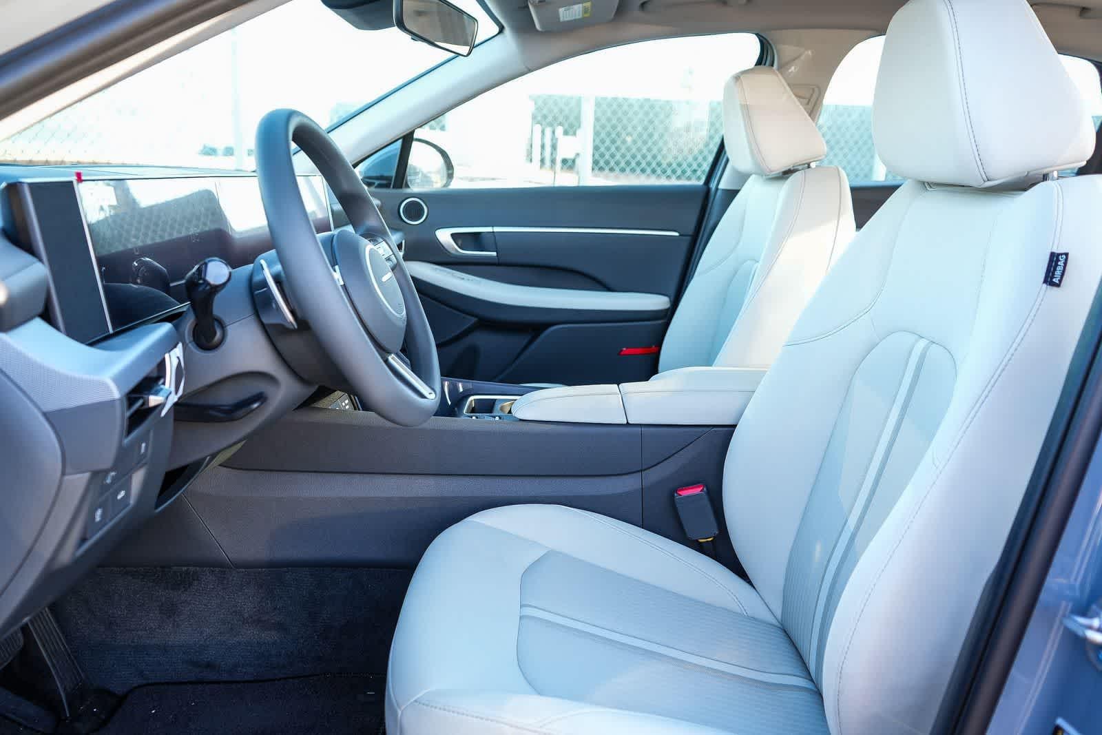 Thumbnail: 2025 Hyundai Sonata - 18