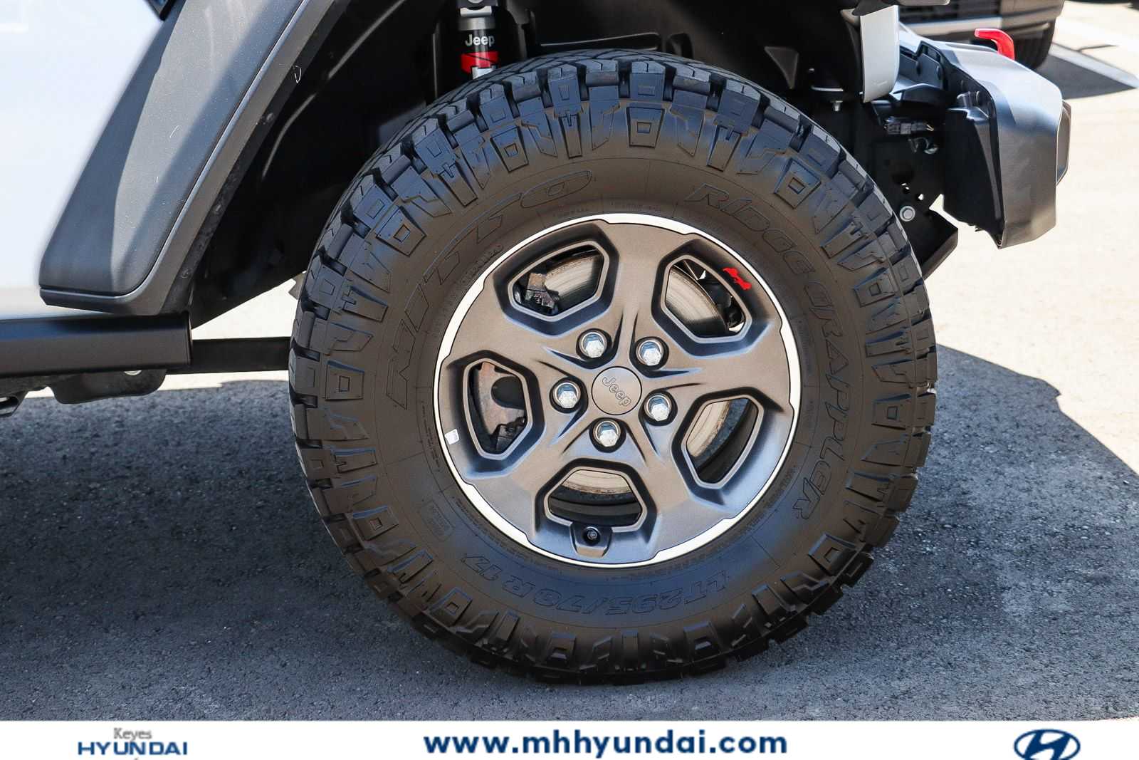 Thumbnail: 2020 Jeep Gladiator - 9