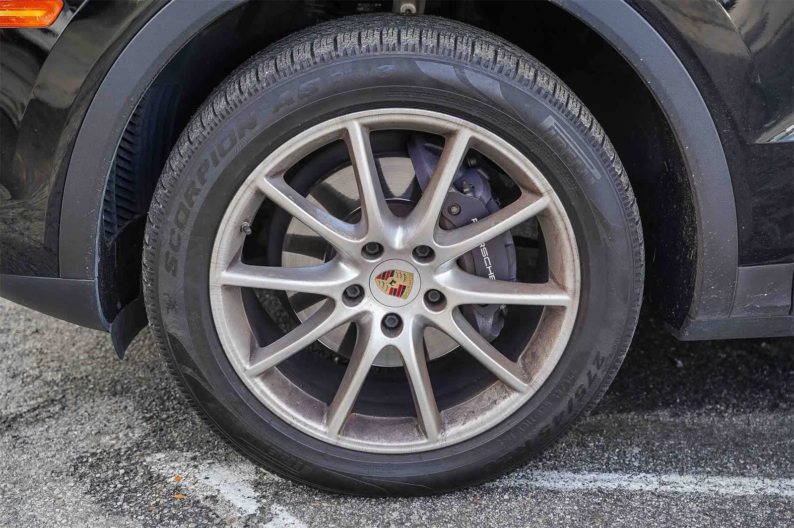 Thumbnail: 2019 Porsche Cayenne - 6