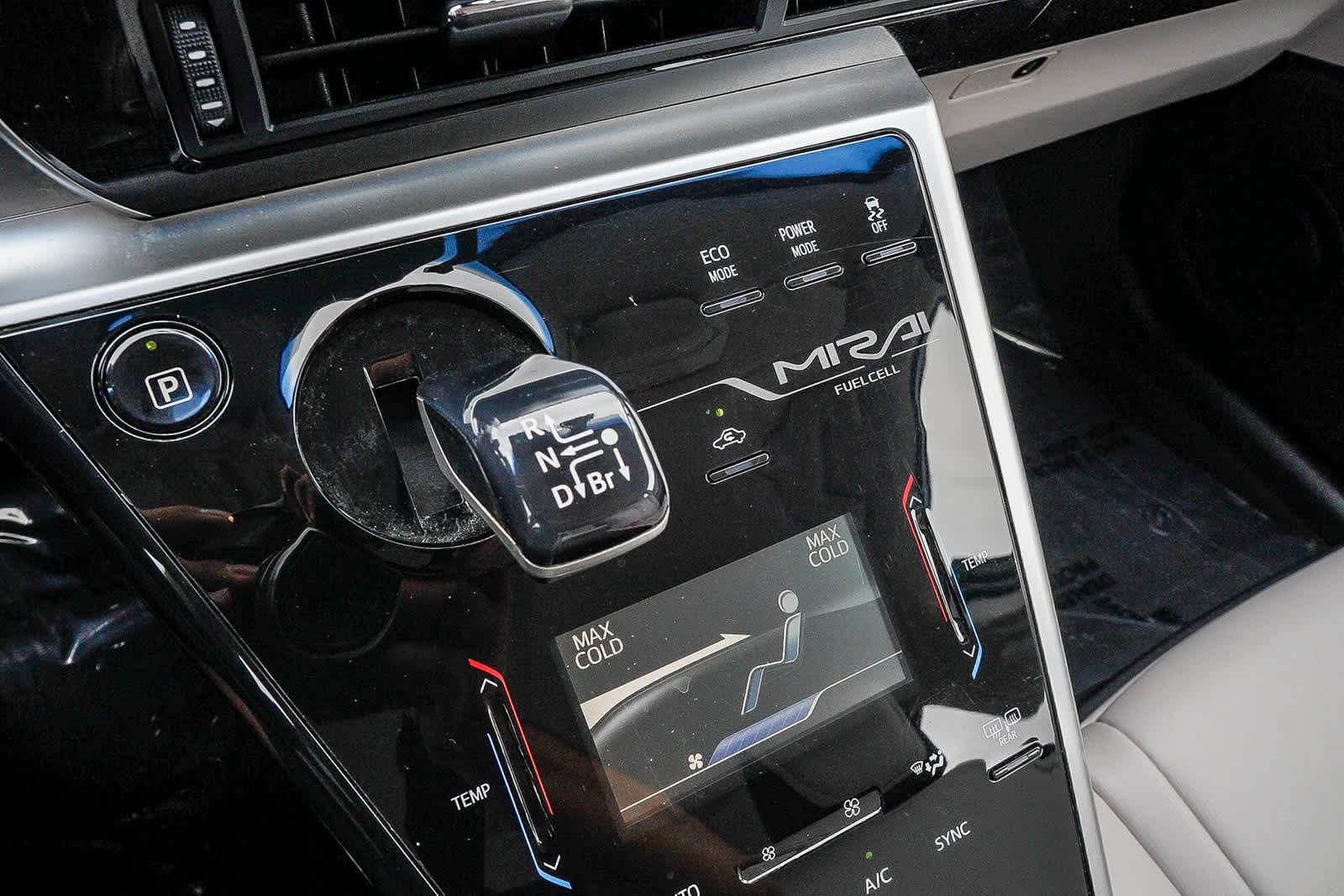 Thumbnail: 2019 Toyota Mirai - 18
