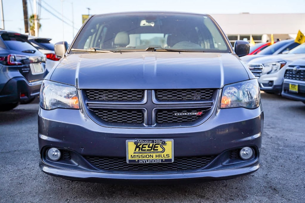 Used 2018 Dodge Grand Caravan GT Van Passenger Van