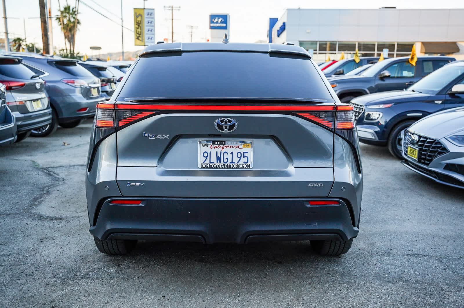 Thumbnail: 2024 Toyota bZ4X - 9