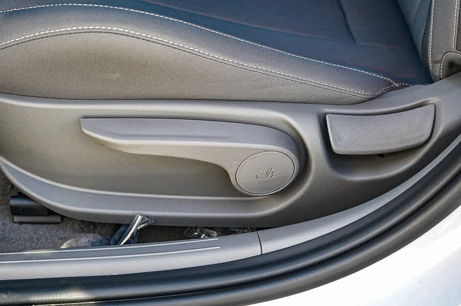 Thumbnail: 2025 Hyundai Elantra - 18