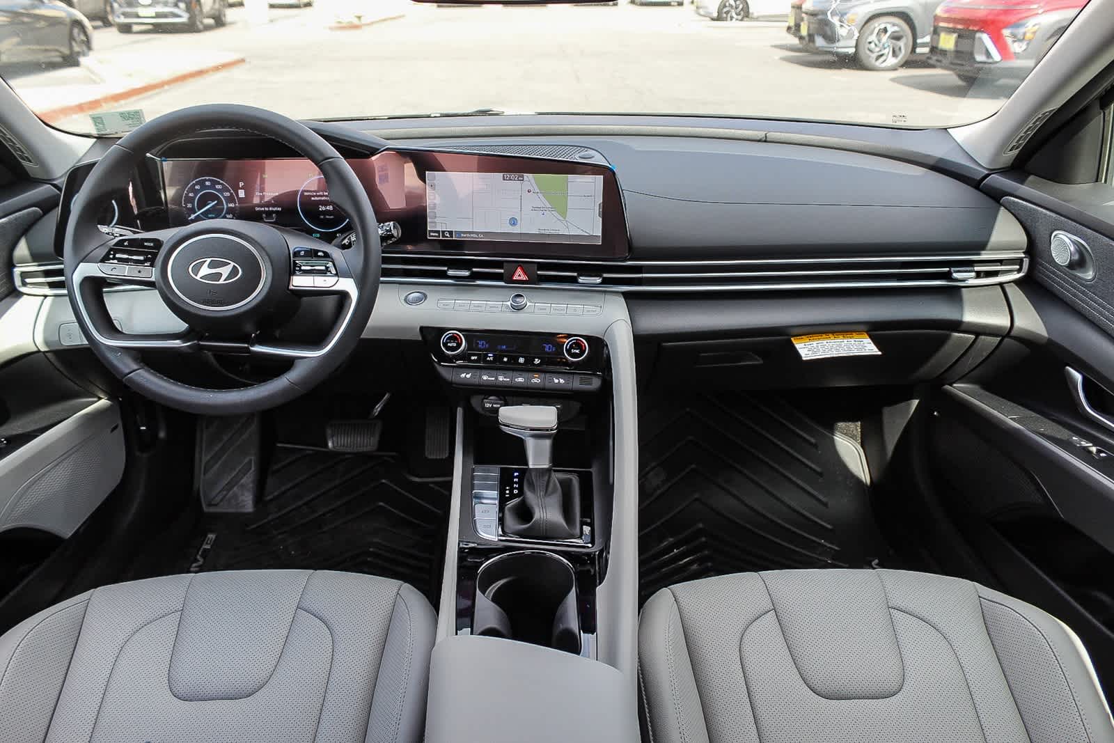 Thumbnail: 2025 Hyundai Elantra - 17