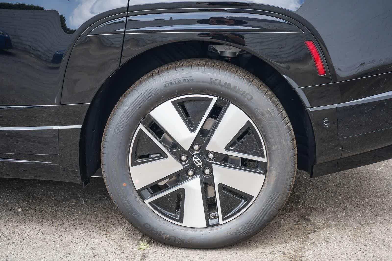 Thumbnail: 2026 Hyundai Ioniq - 14