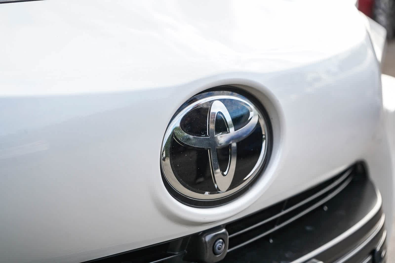 Thumbnail: 2023 Toyota Mirai - 9