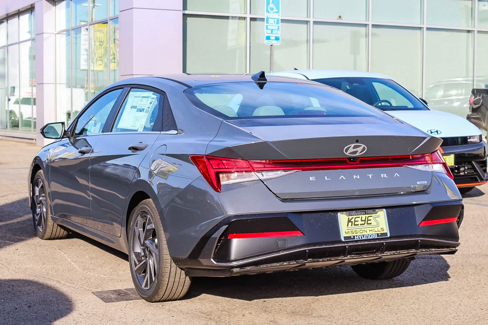 Thumbnail: 2025 Hyundai Elantra - 5