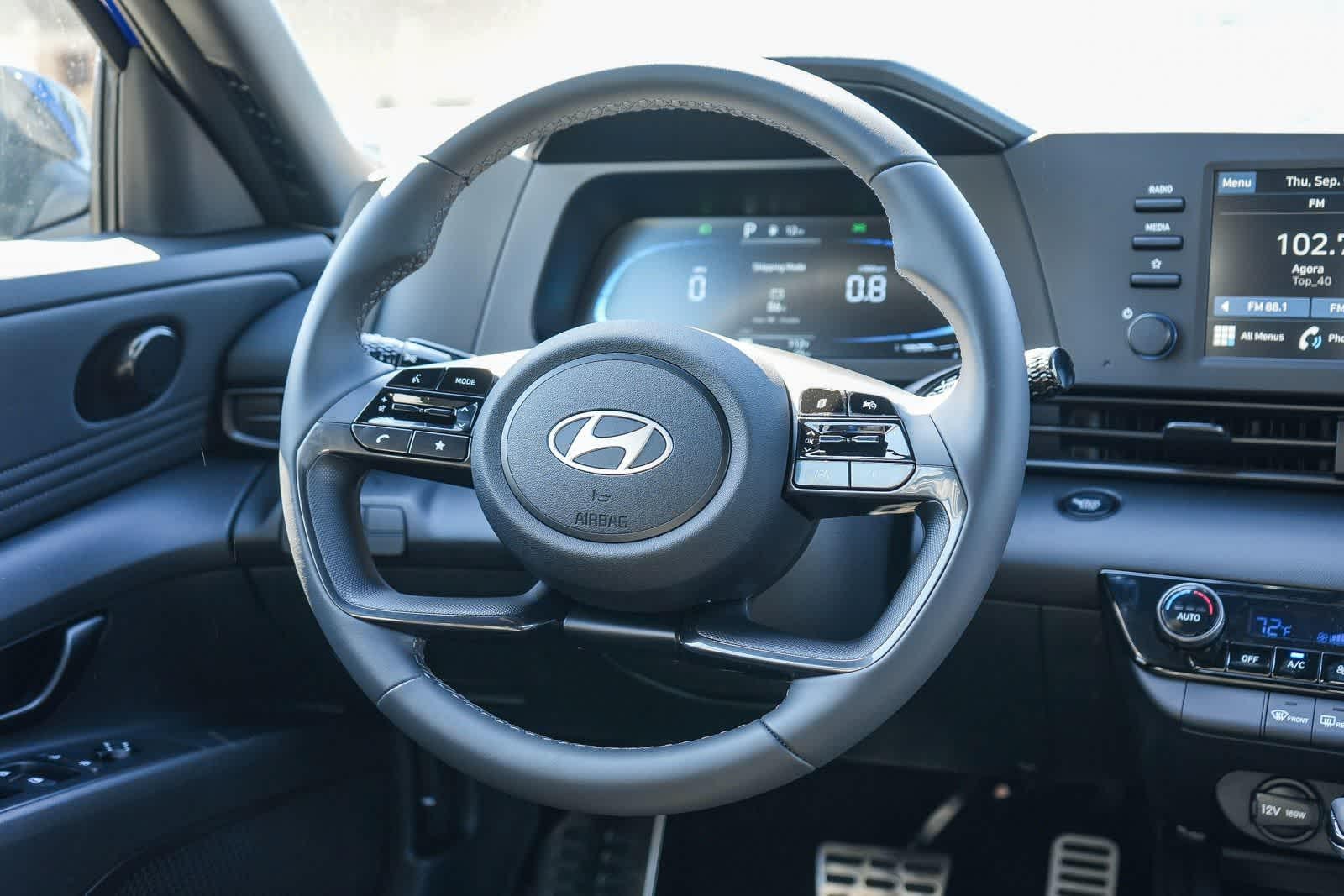 Thumbnail: 2025 Hyundai Elantra - 17