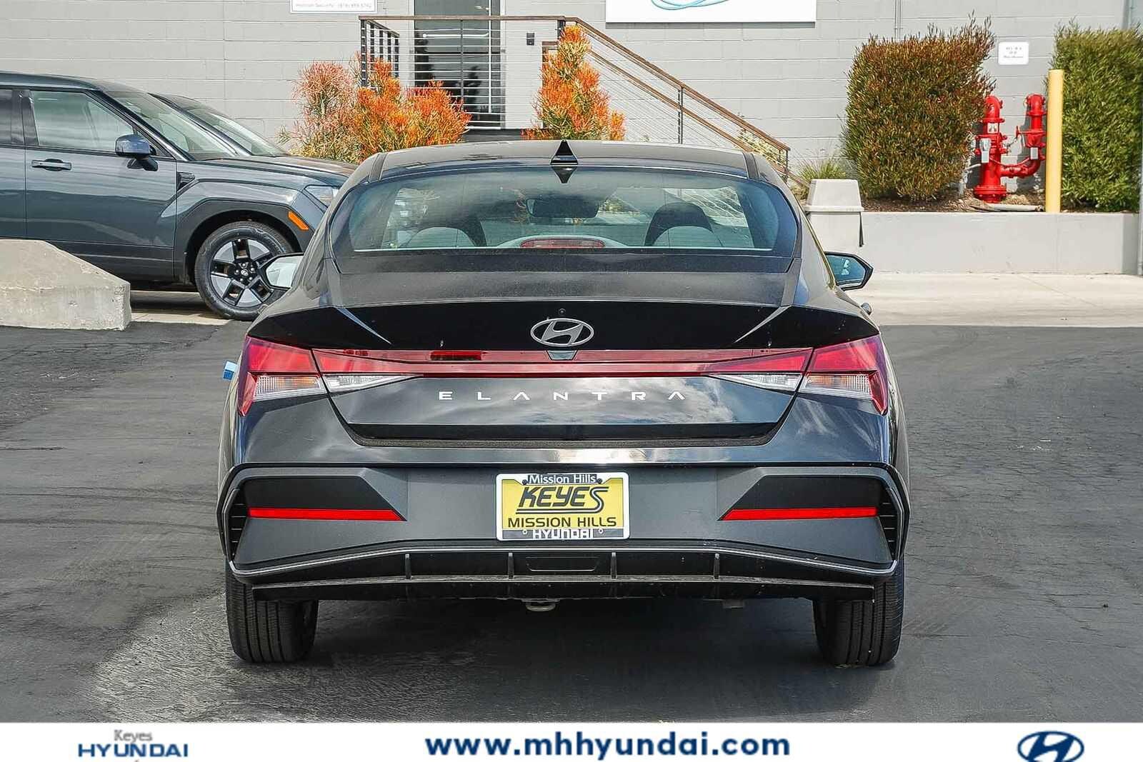 Thumbnail: 2026 Hyundai Elantra - 5