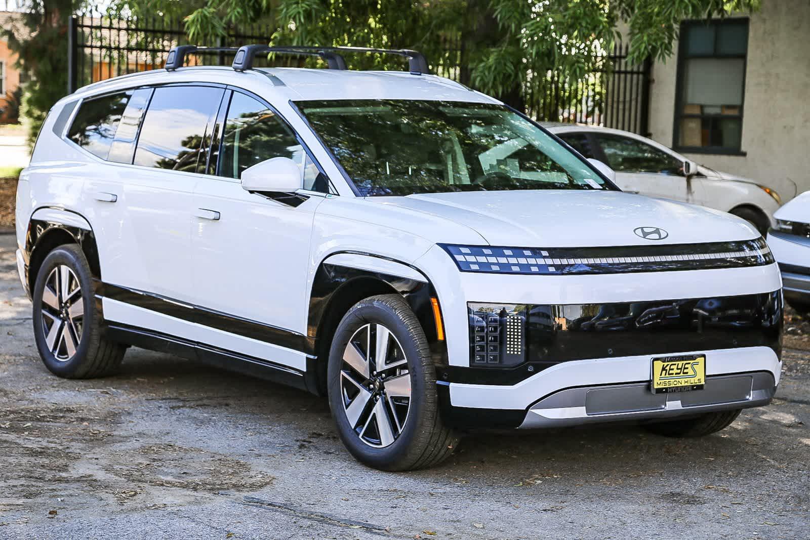 Thumbnail: 2026 Hyundai Ioniq - 3