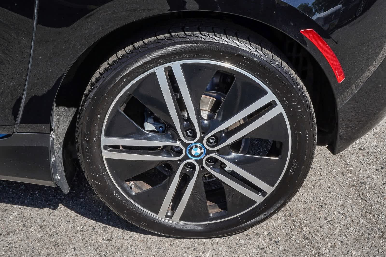 Thumbnail: 2019 BMW i3 - 8
