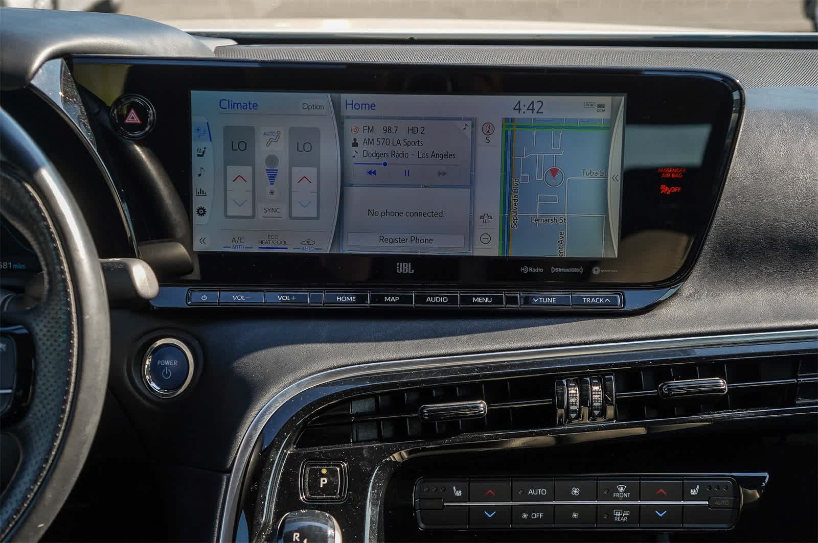 Thumbnail: 2021 Toyota Mirai - 13