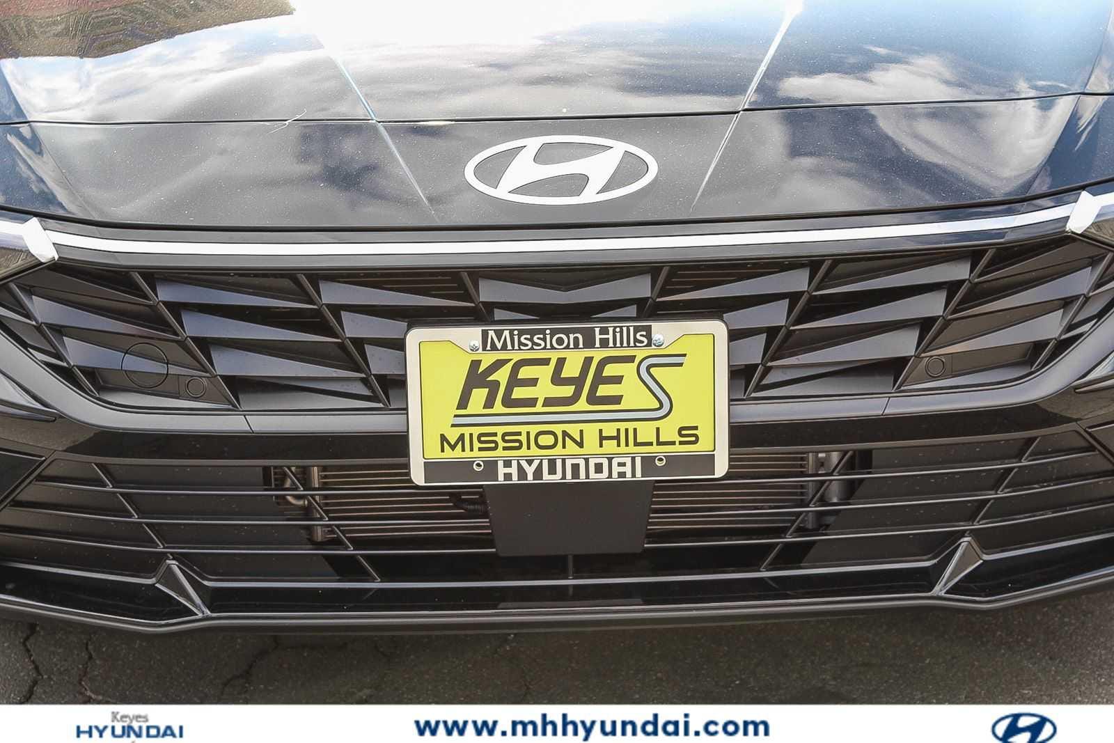 Thumbnail: 2025 Hyundai Elantra - 11
