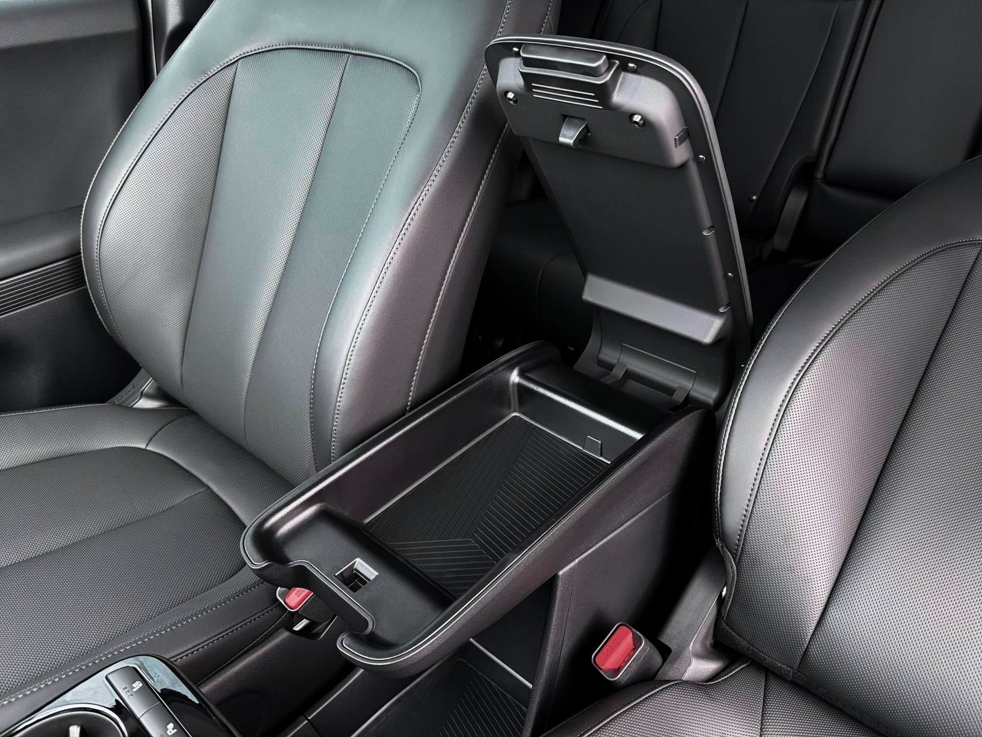 Thumbnail: 2026 Hyundai Ioniq 5 - 18