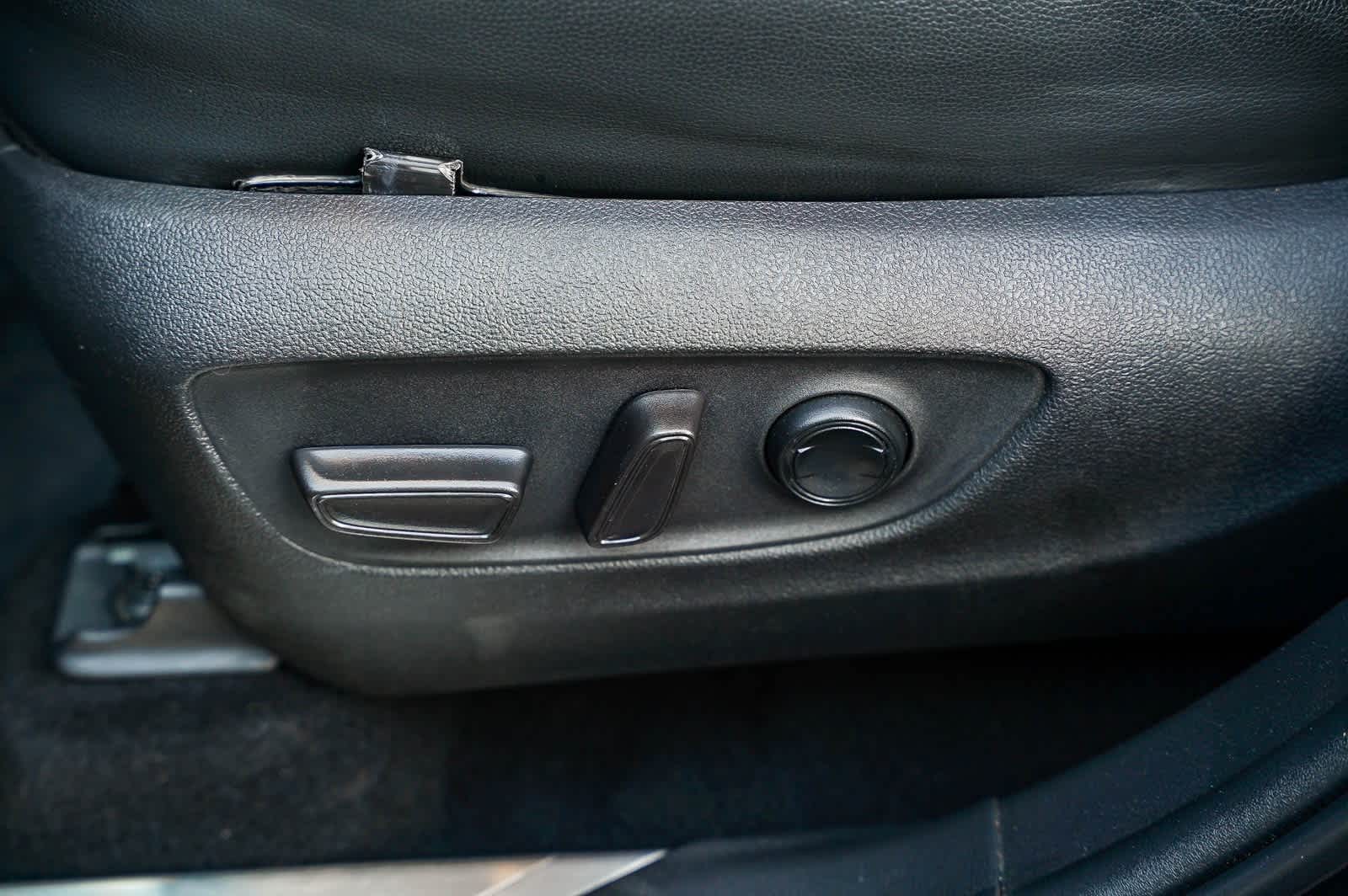 Thumbnail: 2022 Toyota Highlander - 20