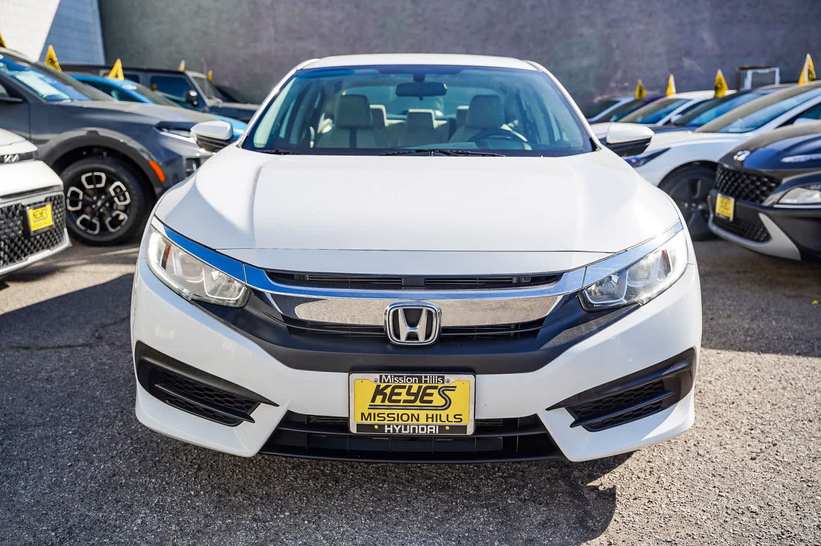 Thumbnail: 2016 Honda Civic - 8