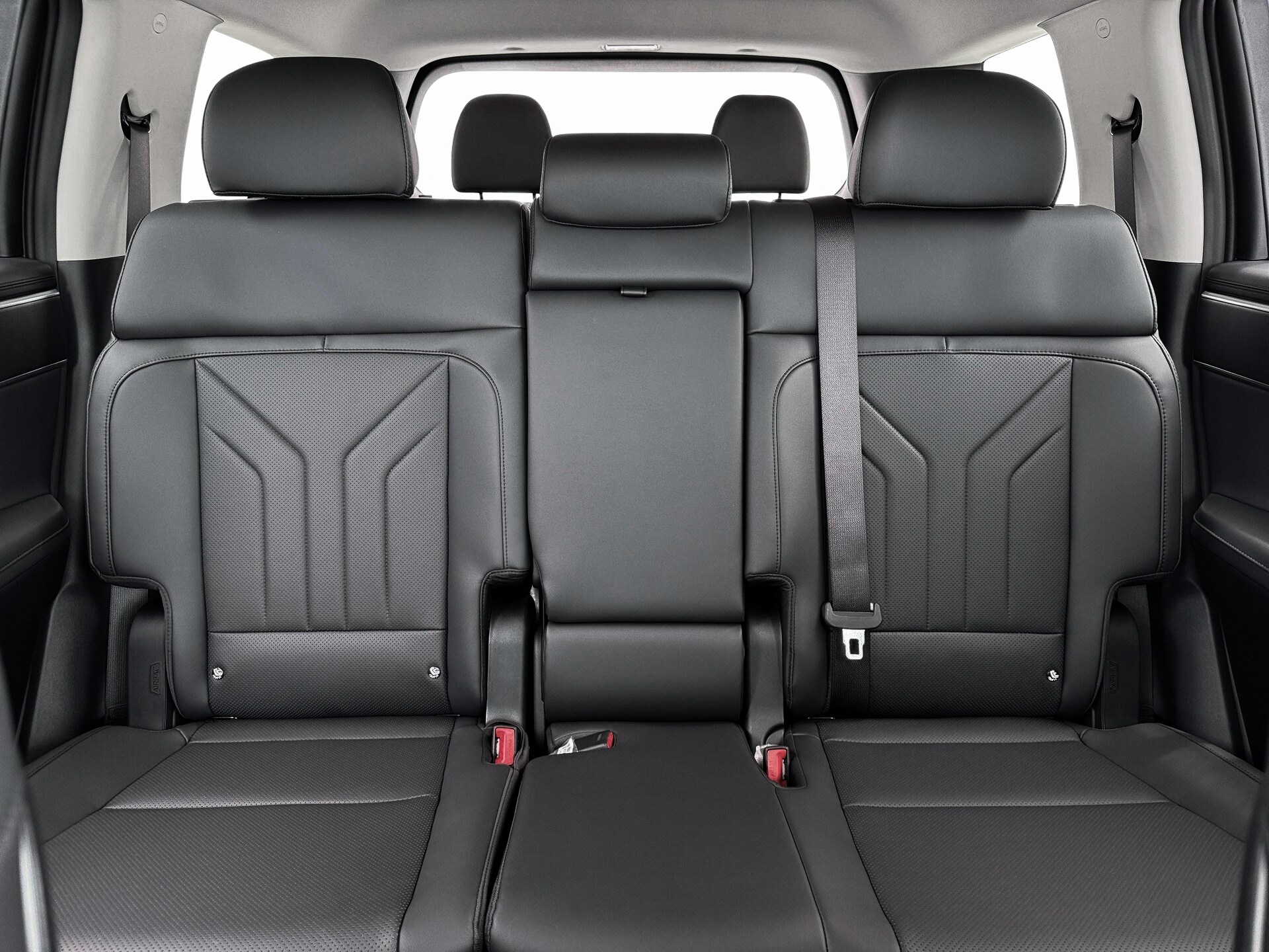 Thumbnail: 2026 Hyundai Santa Fe - 16