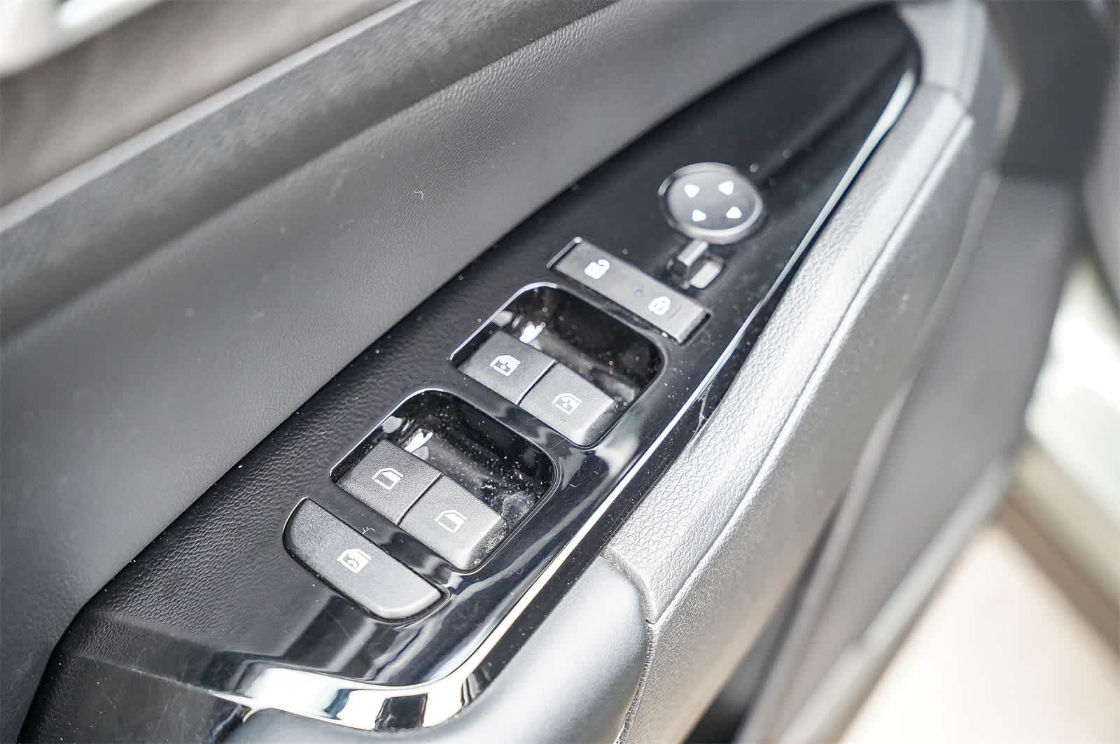 Thumbnail: 2023 Kia Sportage - 19