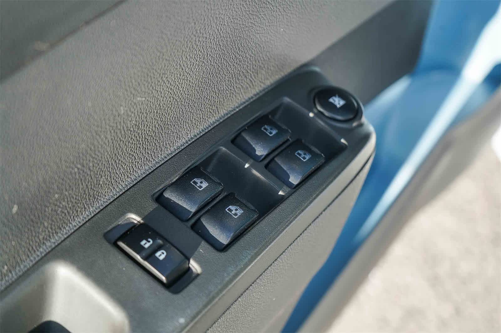 Thumbnail: 2014 Chevrolet Spark - 19