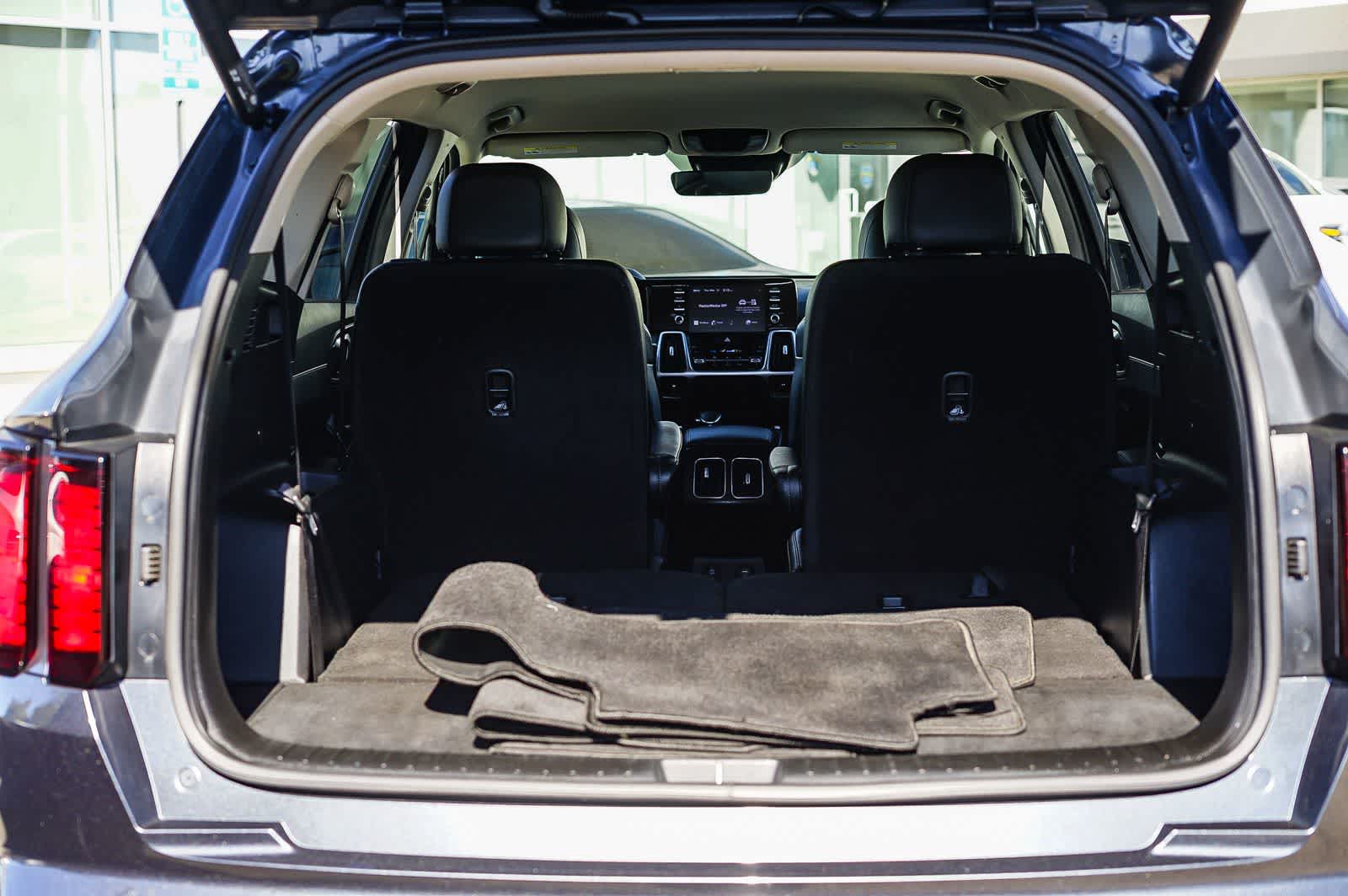 Thumbnail: 2021 Kia Sorento - 28