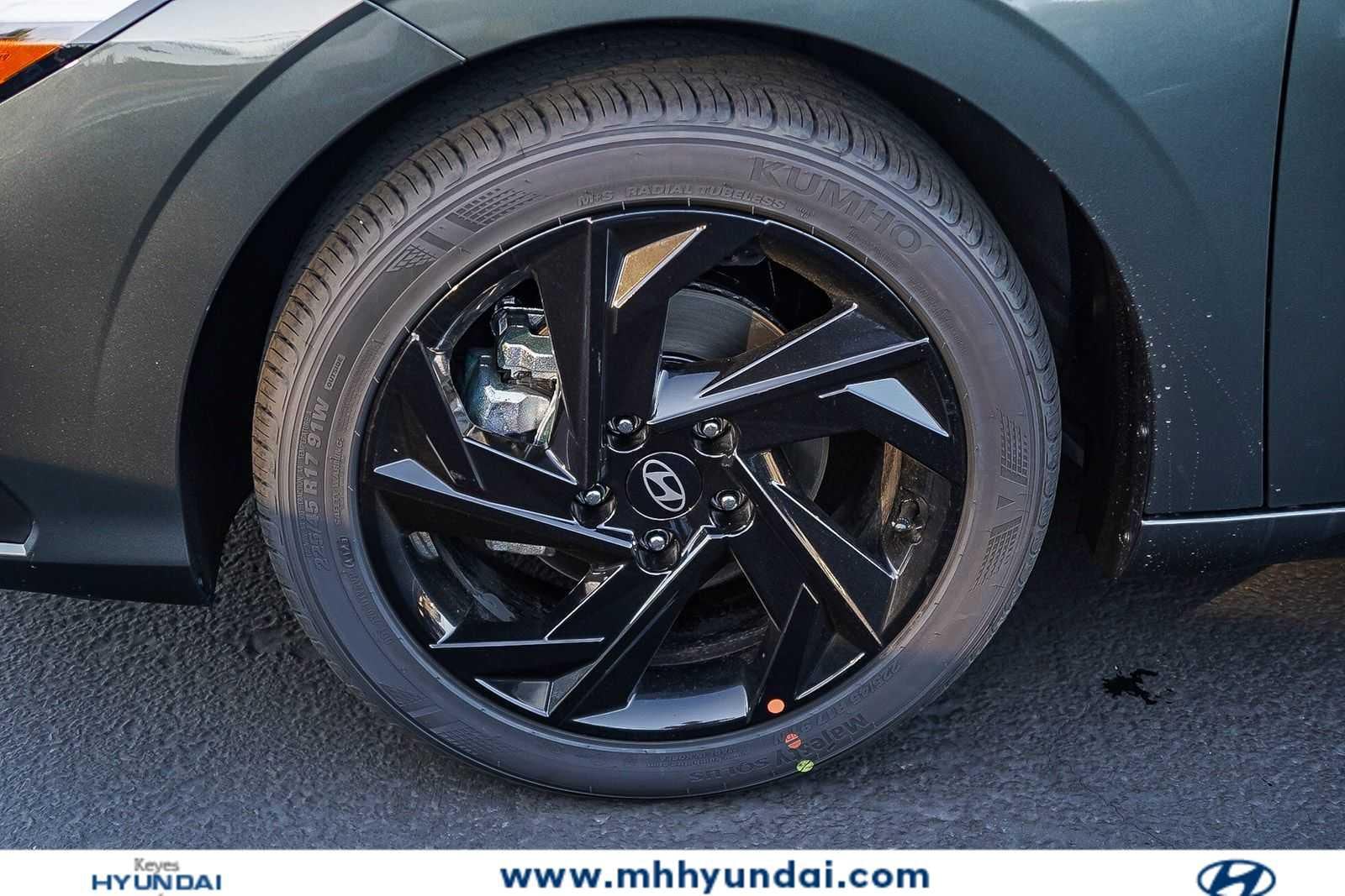 Thumbnail: 2026 Hyundai Elantra - 10