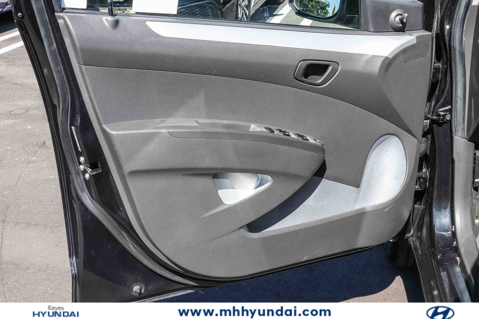Thumbnail: 2014 Chevrolet Spark - 21