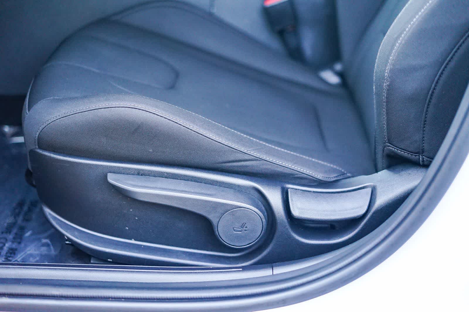 Thumbnail: 2025 Hyundai Elantra - 21