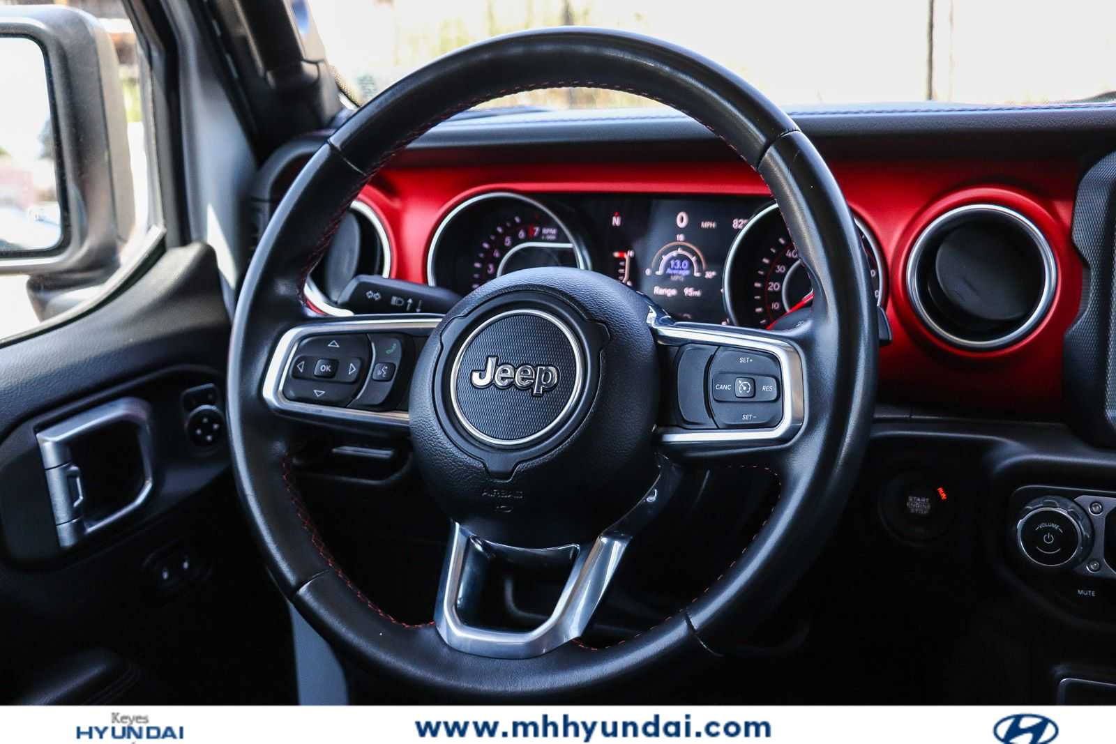 Thumbnail: 2020 Jeep Gladiator - 14