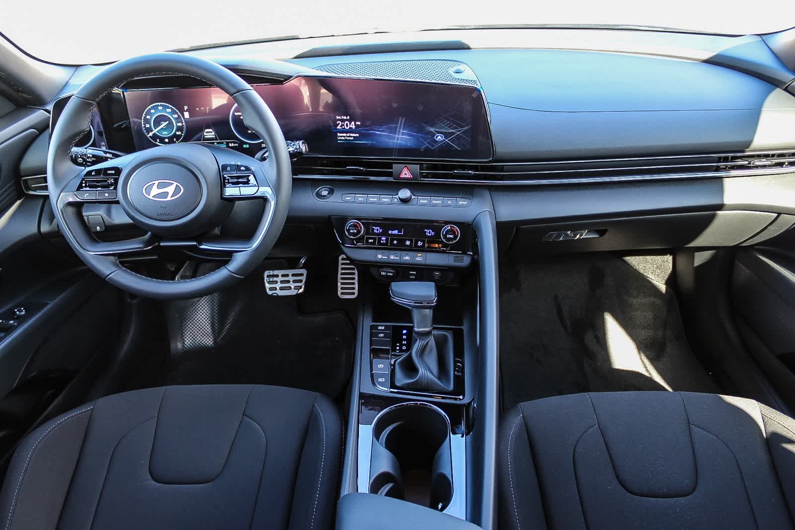 Thumbnail: 2025 Hyundai Elantra - 16