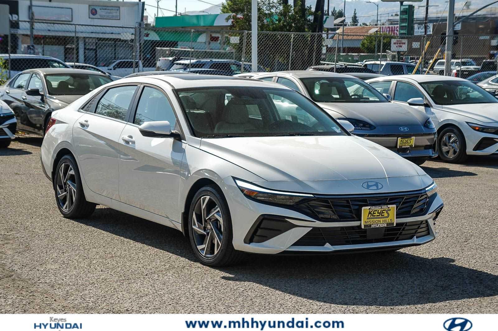 Thumbnail: 2026 Hyundai Elantra - 3