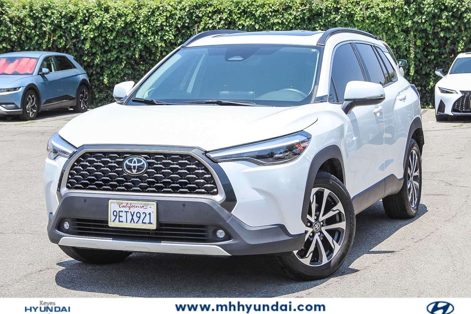 2023 Toyota Corolla Cross XLE -
                  Mission Hills, CA