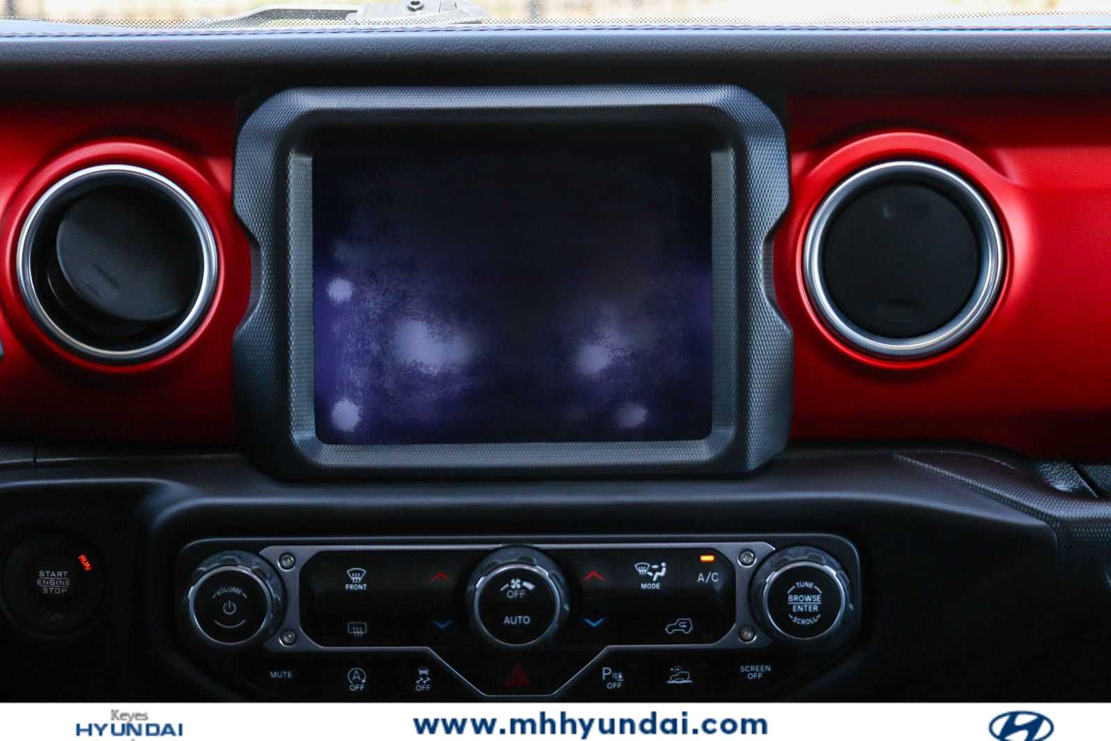 Thumbnail: 2020 Jeep Gladiator - 13