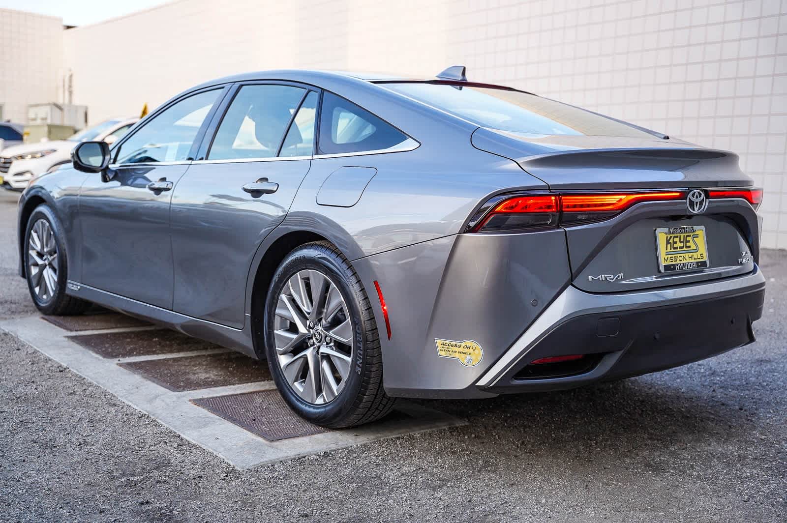 Thumbnail: 2023 Toyota Mirai - 8