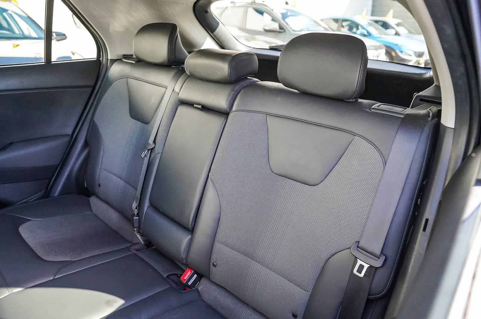 Thumbnail: 2024 Kia Niro - 14