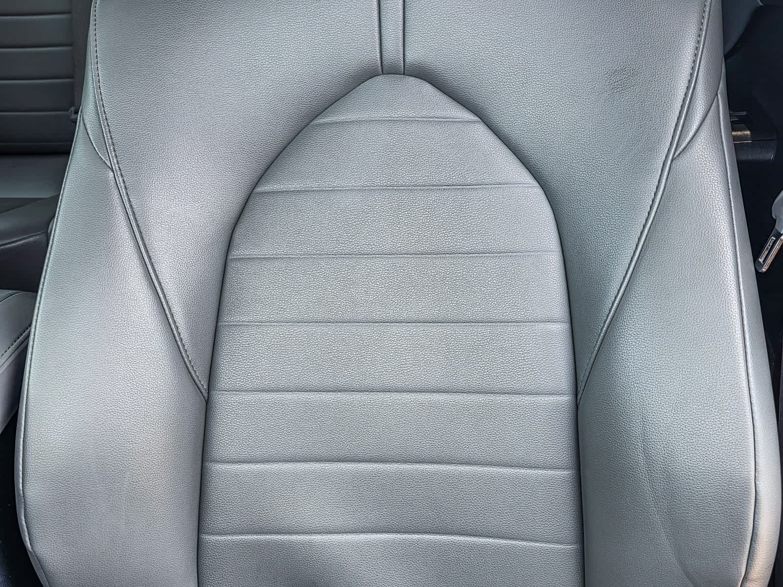 Thumbnail: 2022 Toyota Highlander - 20