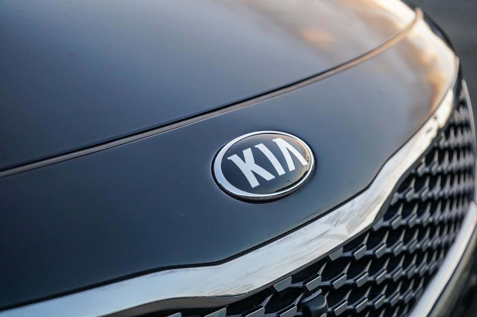 Thumbnail: 2016 Kia Optima - 11