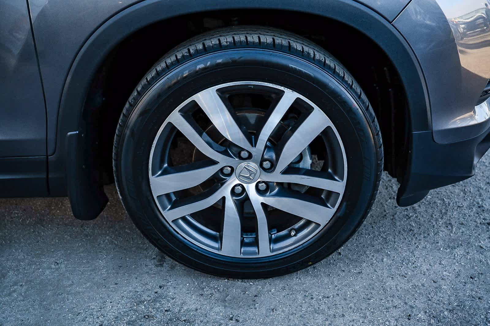 Thumbnail: 2017 Honda Pilot - 6