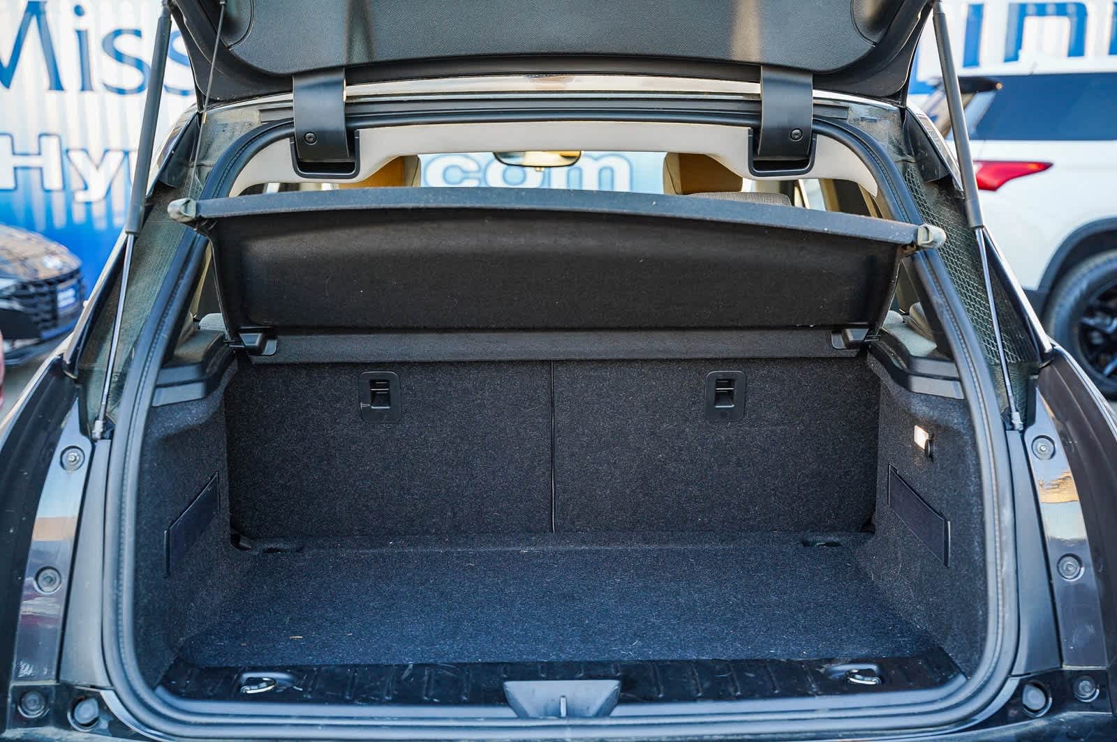 Thumbnail: 2015 BMW i3 - 26