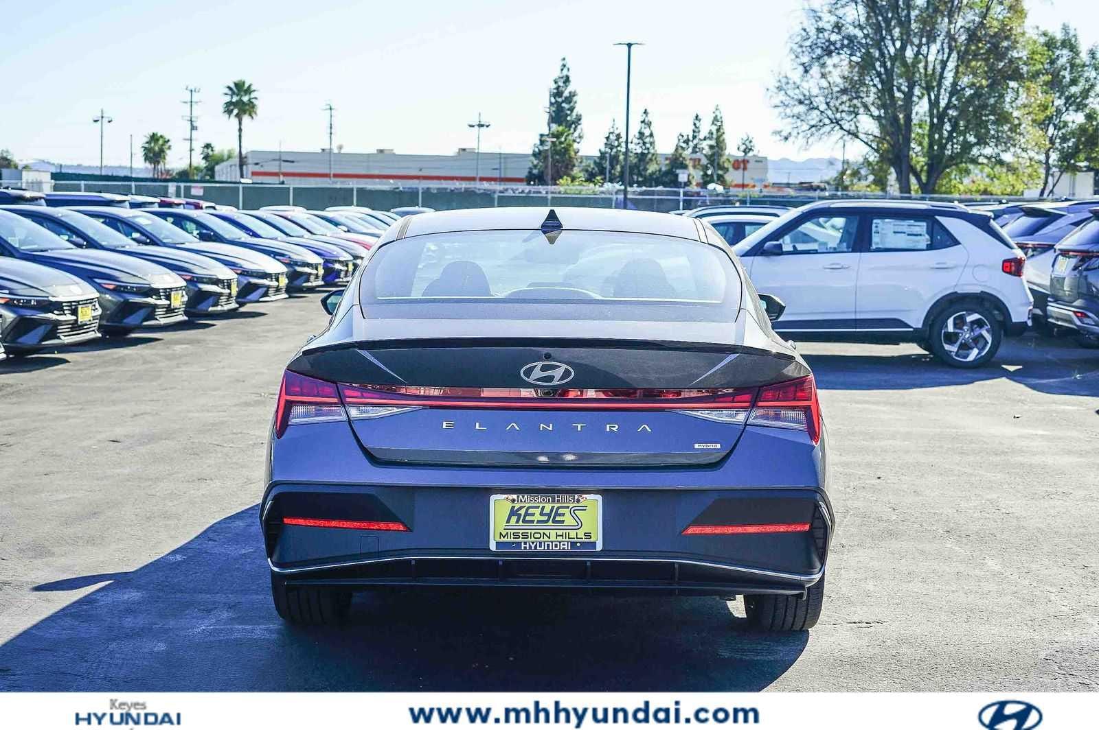 Thumbnail: 2026 Hyundai Elantra - 3