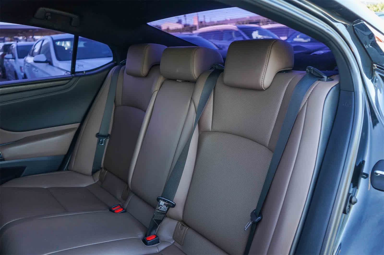 Thumbnail: 2023 Lexus ES - 19