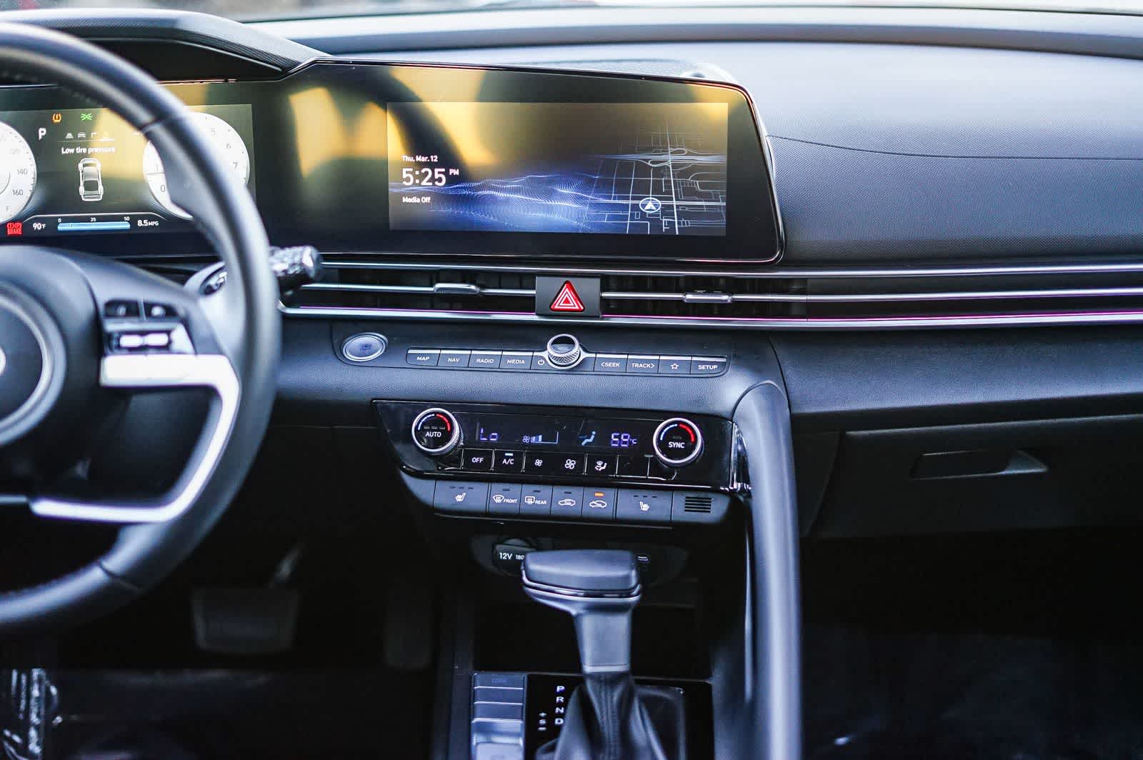 Thumbnail: 2025 Hyundai Elantra - 12