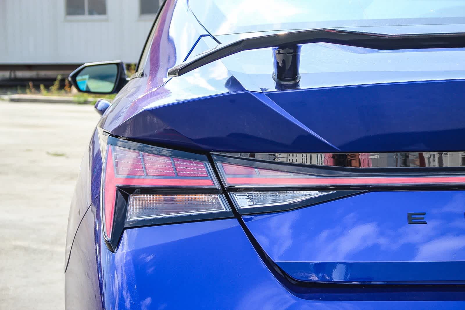 2025 Hyundai Elantra Base 7