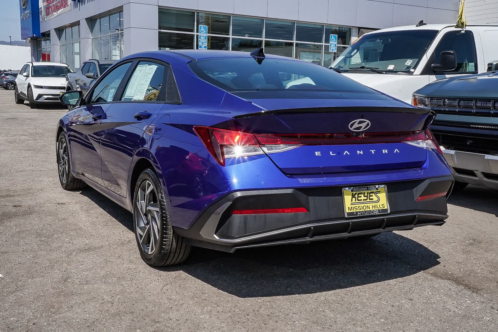 Thumbnail: 2025 Hyundai Elantra - 6