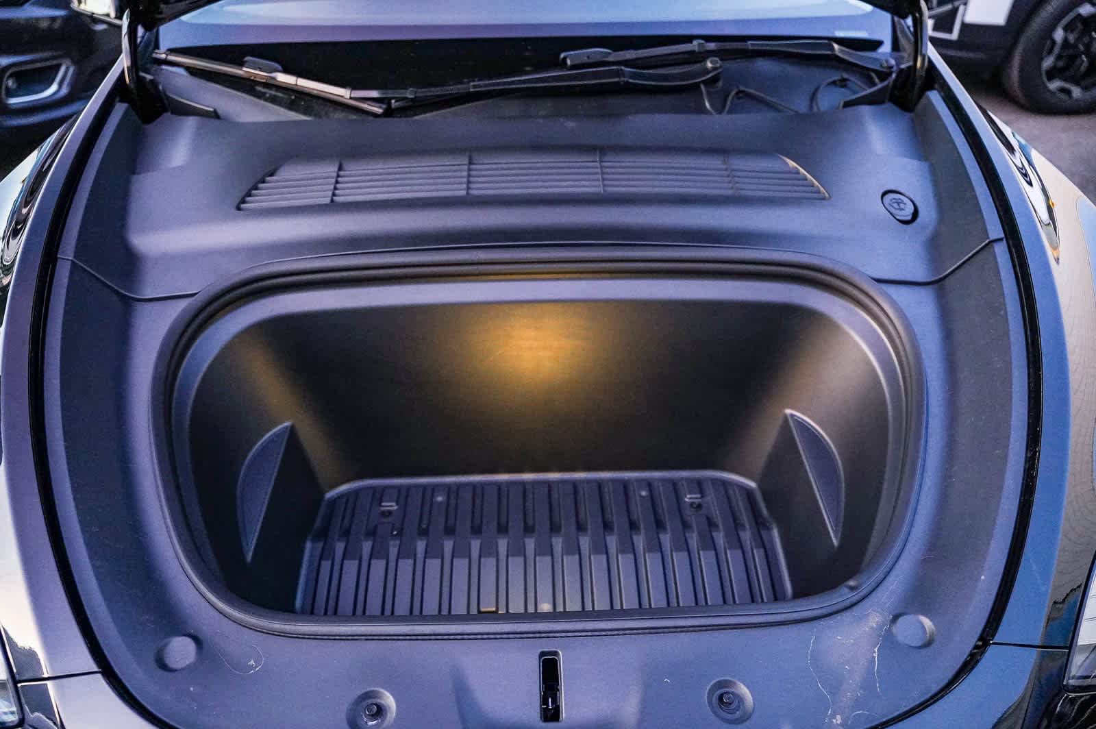 Thumbnail: 2022 Tesla Model Y - 24