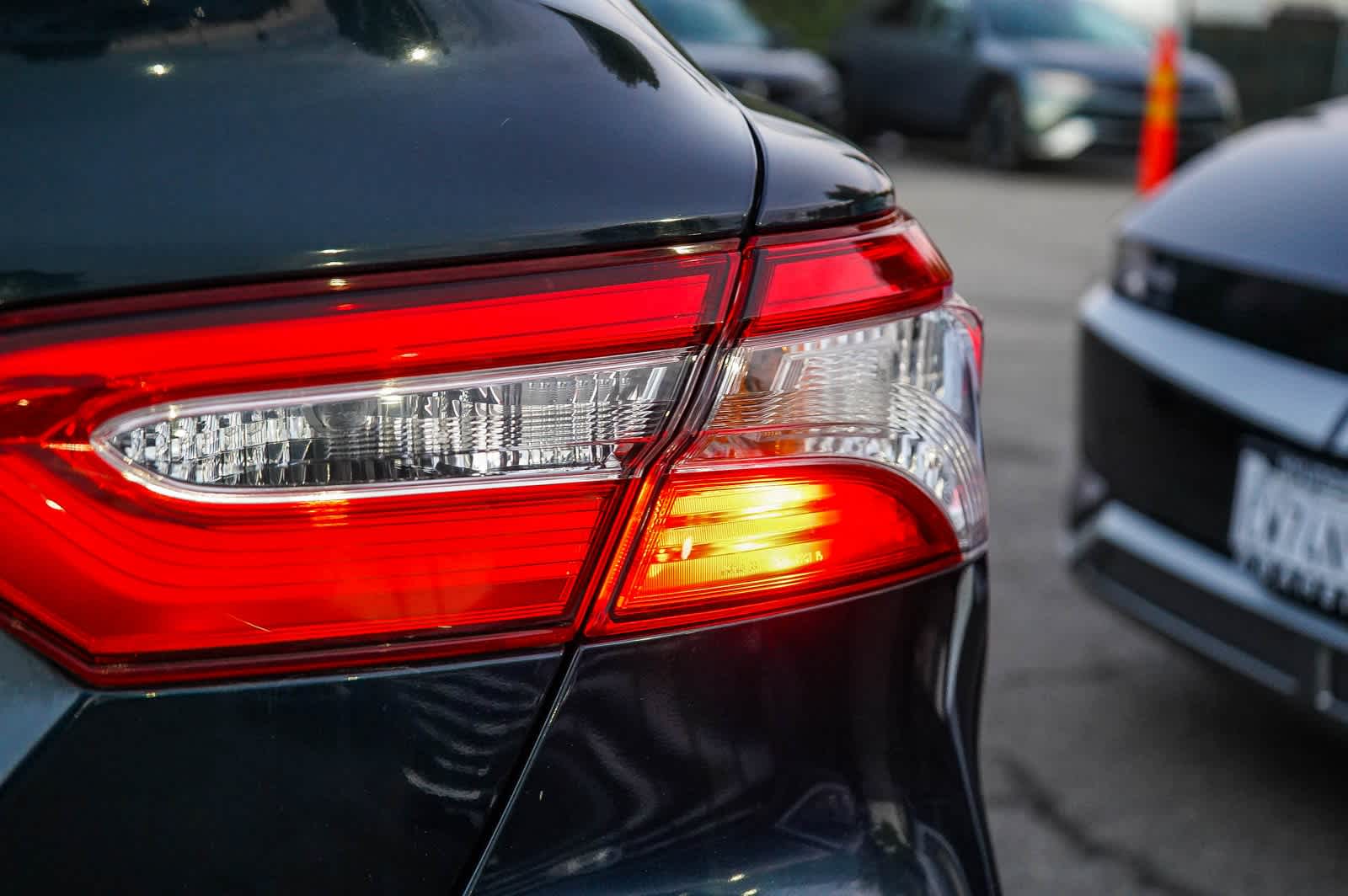 Thumbnail: 2018 Toyota Camry - 9