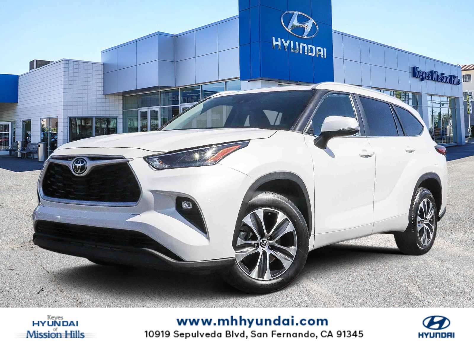 Thumbnail: 2023 Toyota Highlander - 1