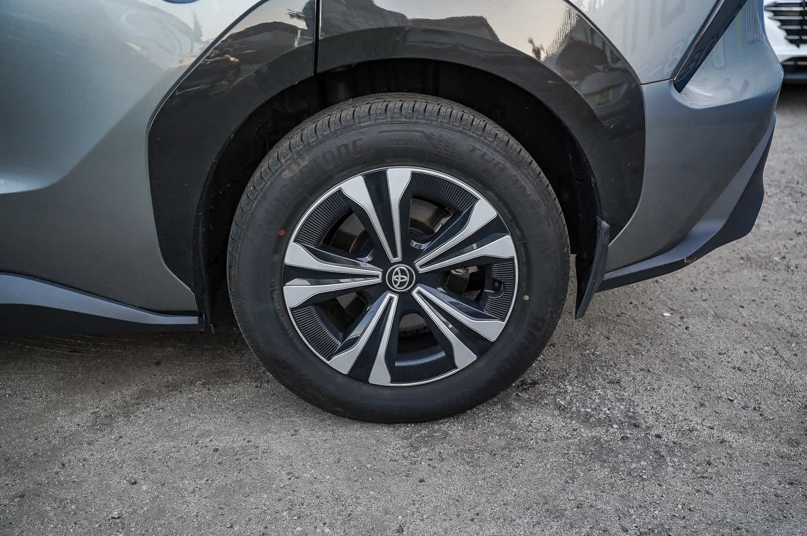 Thumbnail: 2024 Toyota bZ4X - 7